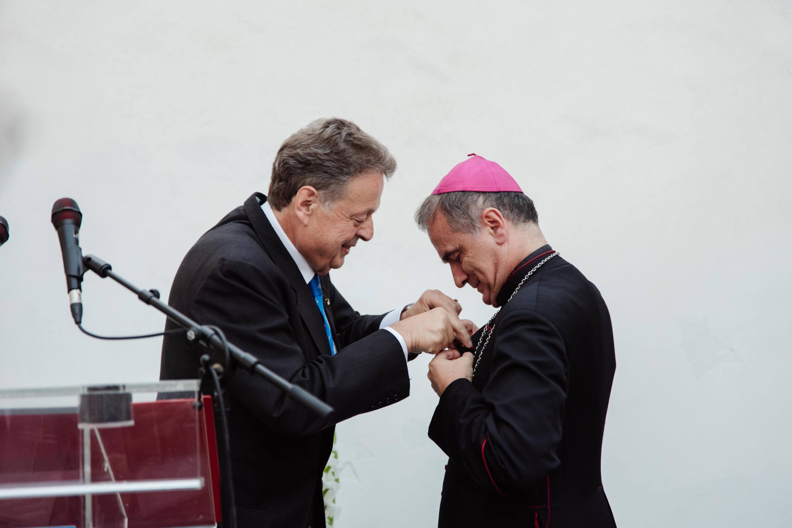 Bishop Philippe Jourdan presented with Cross Pro Piis Maltitensis
